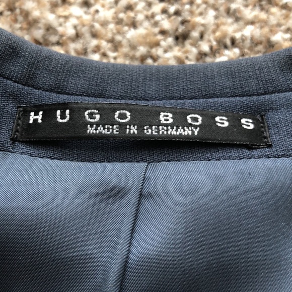 Hugo Boss blue men’s suit, jacket size 40 L and pants 31 x 36, made in Germany. - Picture 3 of 13